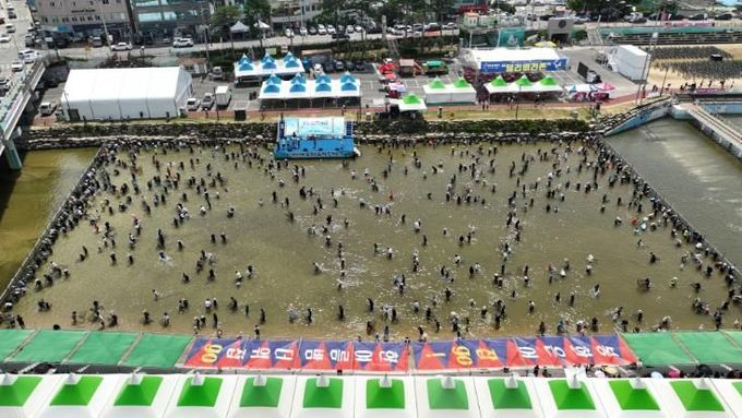 봉화군 여름과 입맛 둘다 잡았다! 제27회 봉화은어축제 폐막…편의성·콘텐츠 강화로 큰 호평 속에 차년도 축제 기약