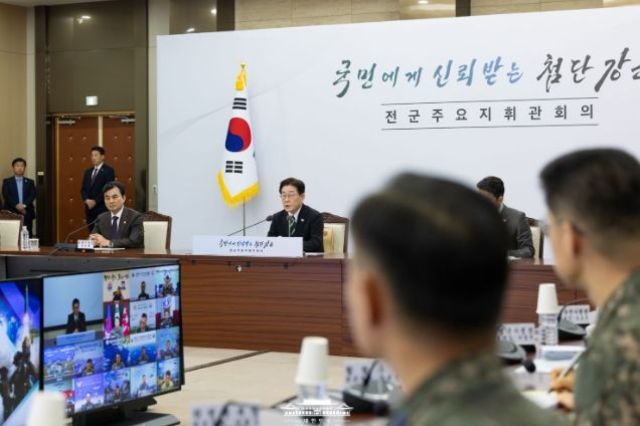 이재명 대통령 "최상의 군사 대비태세…전작권 회복 조속 추진될 것"