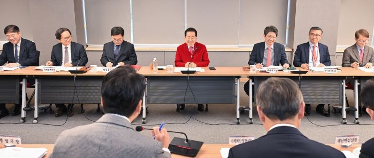 홍준표 대구광역시장, “'2025 대구마라톤대회', 3·1절 개최를 추진하라!”