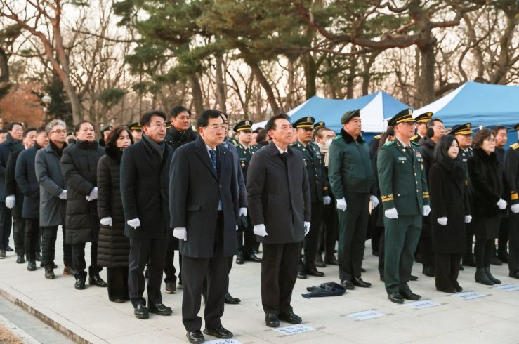 경주시, 신년 충혼탑 참배
