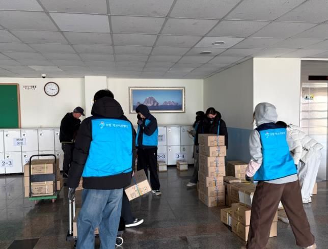 2026 포항 학교지원센터 ‘교과서 분배 인력 지원’ 확대