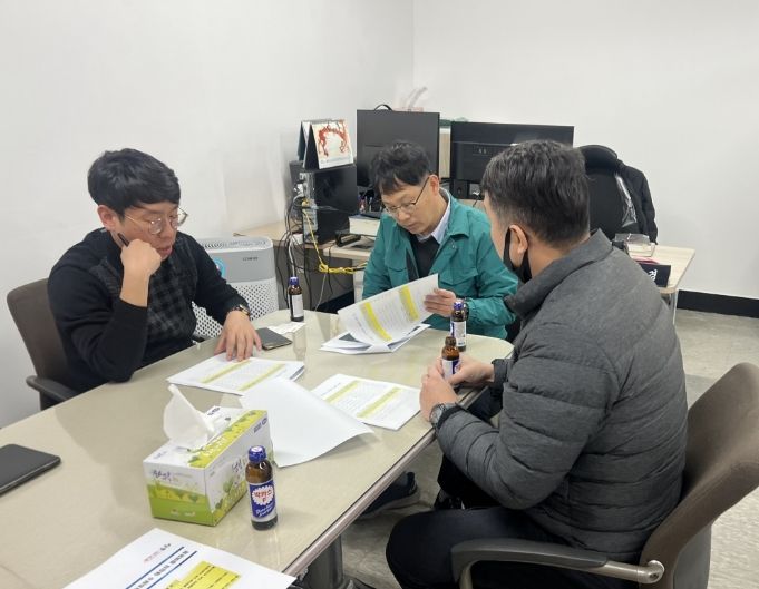 포항시 건설교통사업본부 도로시설과는 지난 6일 경상북도 남부건설사업소를 직접 방문해 지역 내 국지도 및 지방도의 효율적인 유지보수와 시설물 정비를 위한 실무 협의를 진행했다.