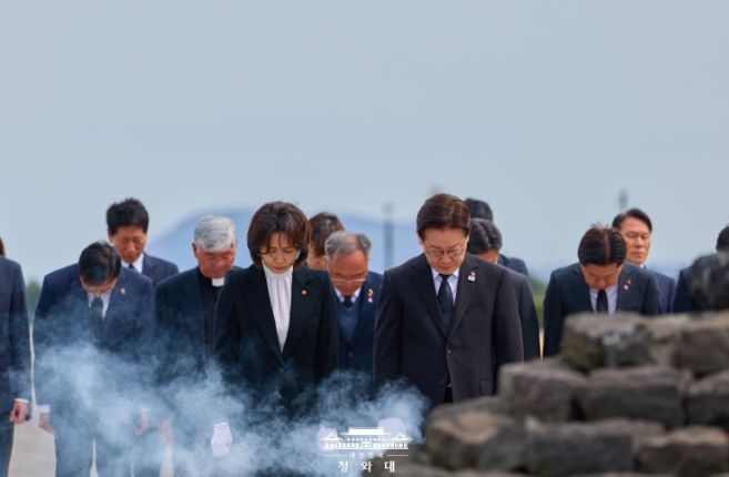 제주 4•3 평화공원 참배(청와대)